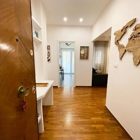 La Chiave Del 23, In Tasca Rome